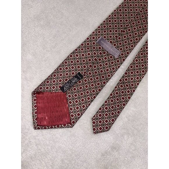 Geoffrey Beene Men’s Necktie 100% Silk Elegant Tie Made In USA Fast Shipping! - Picture 2 of 2